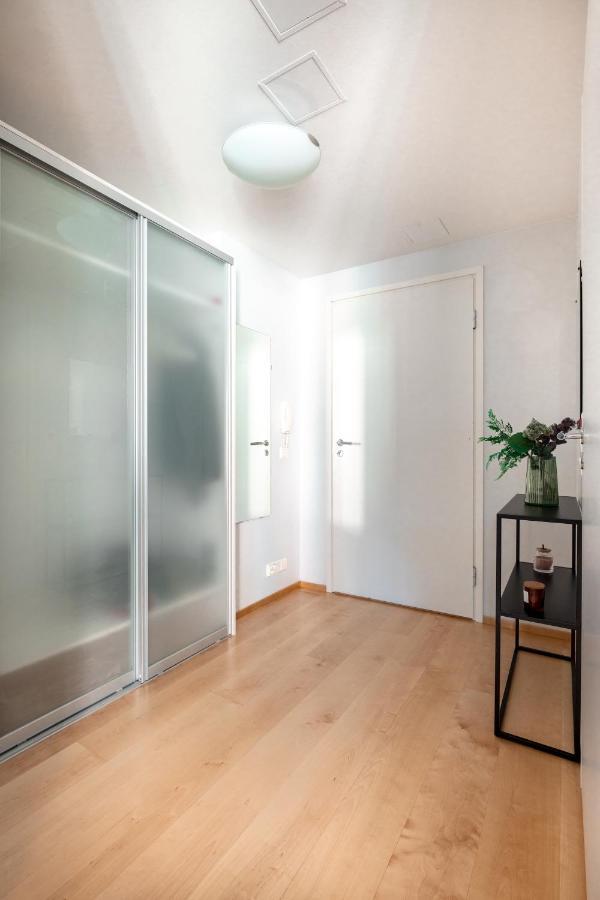 2Ndhomes Stylish 1Br Home With Balcony And Sauna In Kamppi Center Helsinki Exterior photo